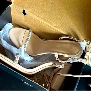 NIB Fashion Nova size 11 heel with braided tie to go on ankle